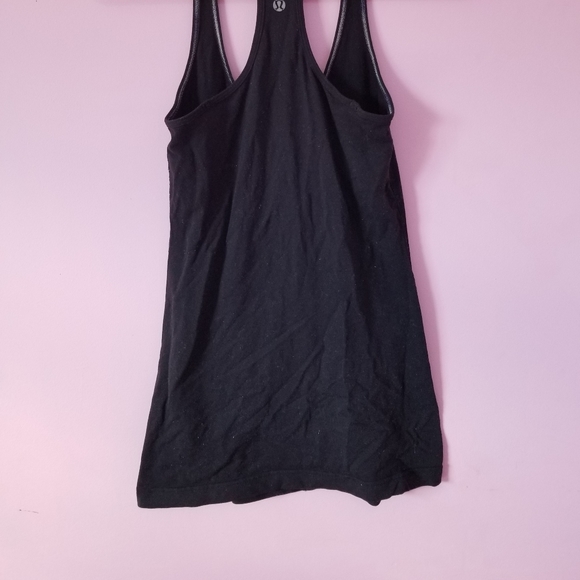 athletic tank top - Picture 4 of 4